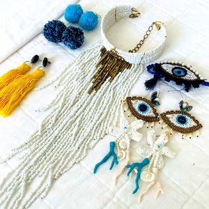 Bundle of 6 necklaces choker cascade white gold and blue, the evil eye earrings